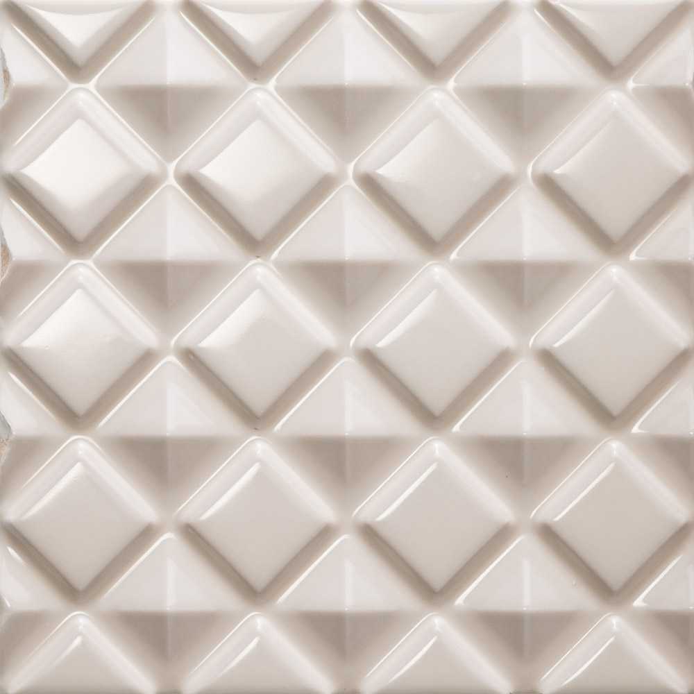 Allegro A04 Cloud Grey ceramic tile color sample.