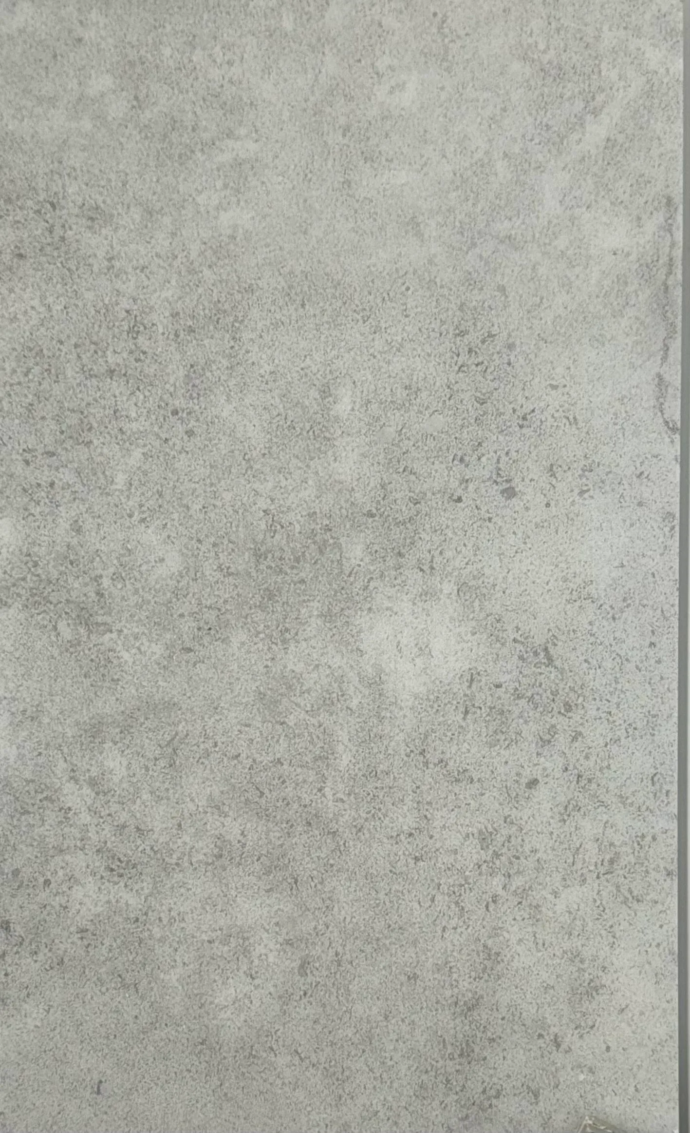 Ribeira Silver mineral core flooring tile.
