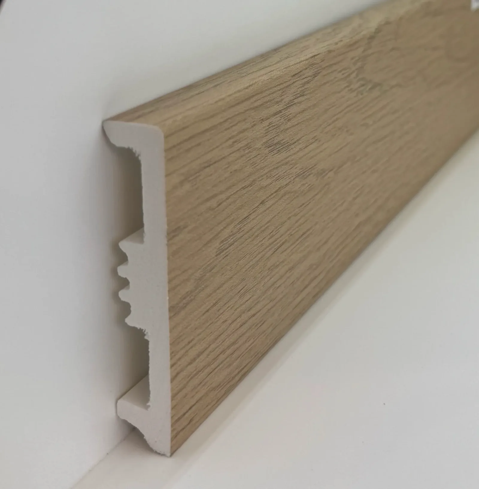 Faro Oak 124 skirting board profile.